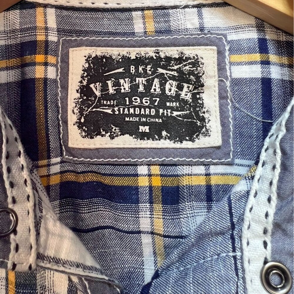 BKE Men Short Sleeve Button Up Shirt Medium Blue Plaid Vintage 1967 Standard Fit - Picture 2 of 12